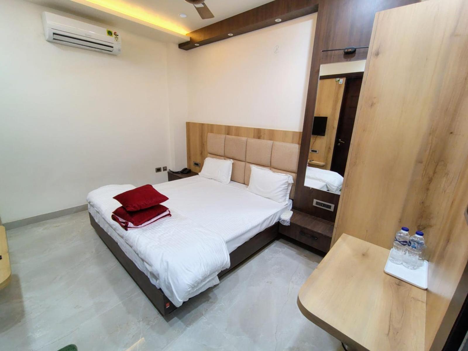 Celebration Guest House Лакнау Екстериор снимка